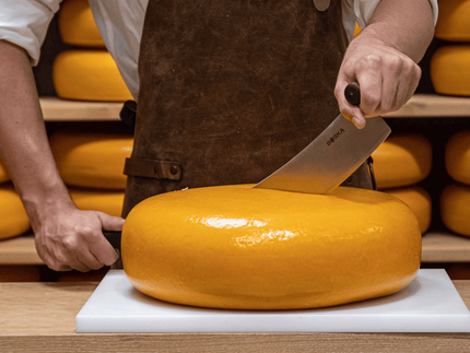 Professional cheese knives: how to keep them sharp