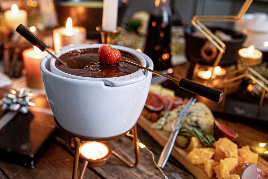 Red wine chocolate fondue - with toasted fluffernutters