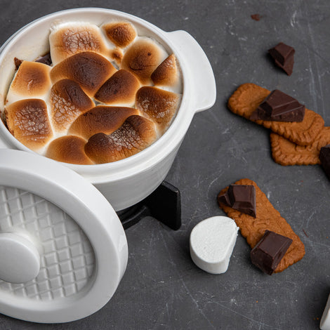 S'mores dip - warm chocolate and marshmallows